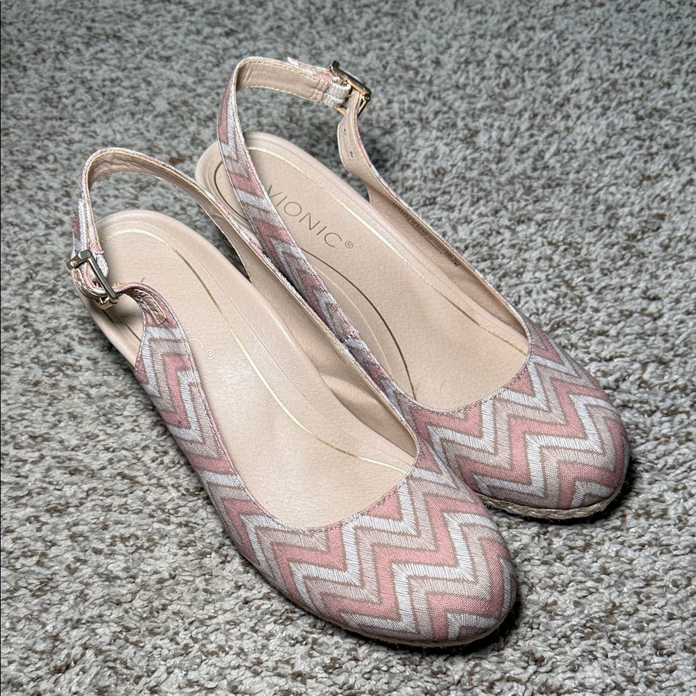Vionic Coralina Women's Chevron‎ Slingback Wedge Size 8.5